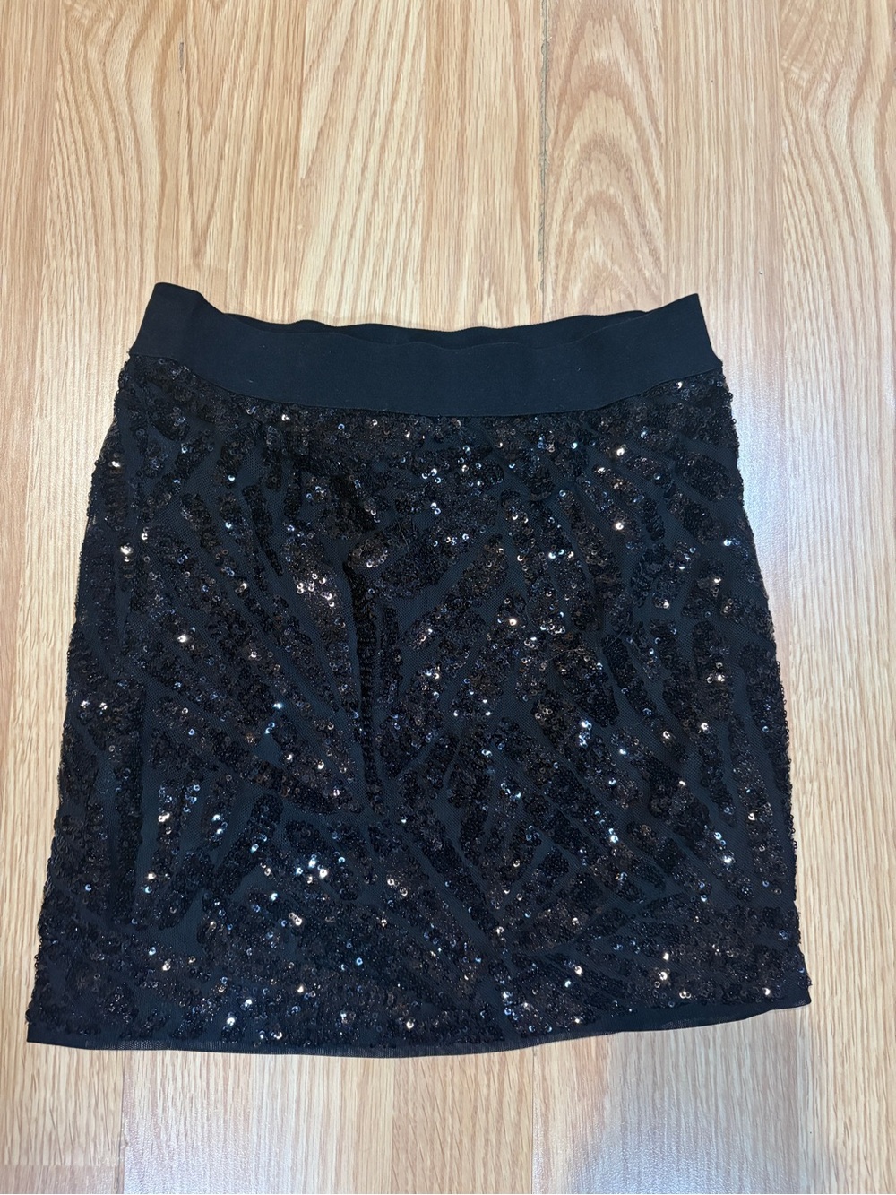 BCBGMaxAzria Black Sequin Mini Skirt with Subtle Pattern